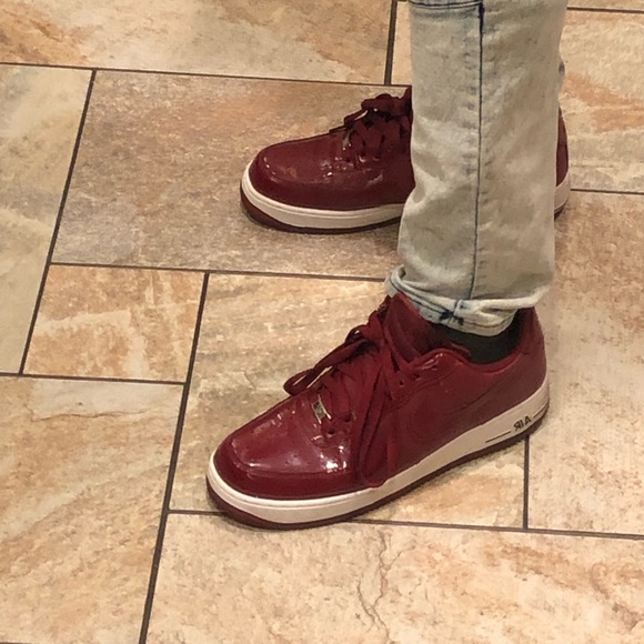 **RARE** NIKE AIR FORCE 1 07' TEAM RED MENS SIZE 12 NEW IN BOX!!! - Picture 1 of 16